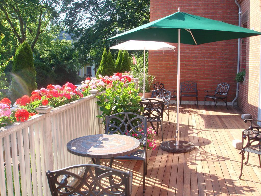 Belfry Inn And Bistro 샌드위치 외부 사진